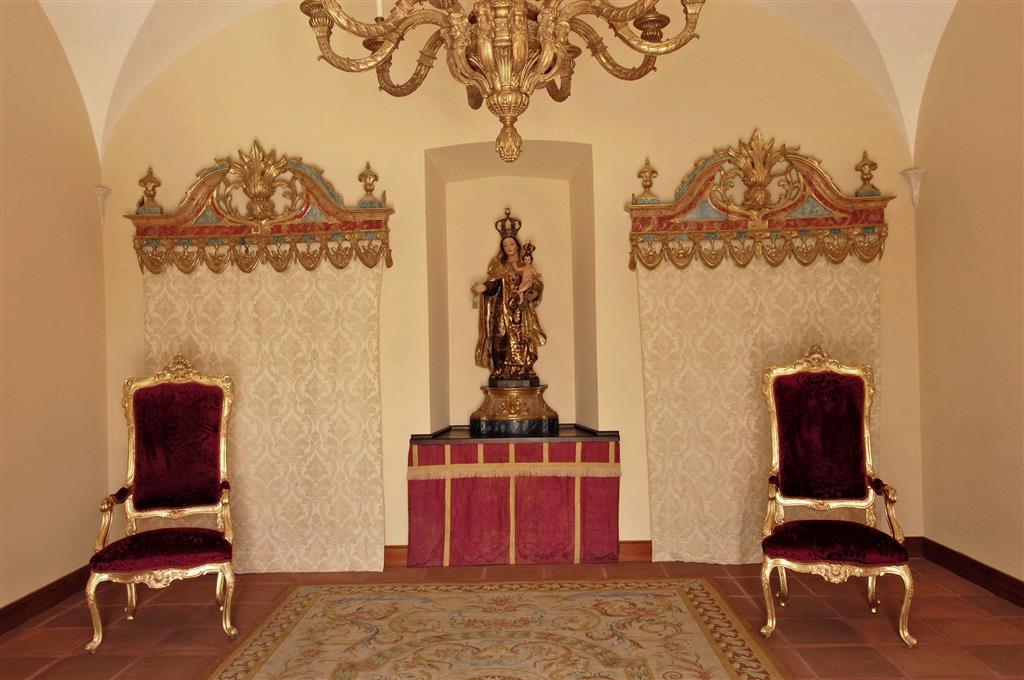 Convento Do Espinheiro, Historic Hotel & Spa ايفورا المظهر الداخلي الصورة The interior of the chapel