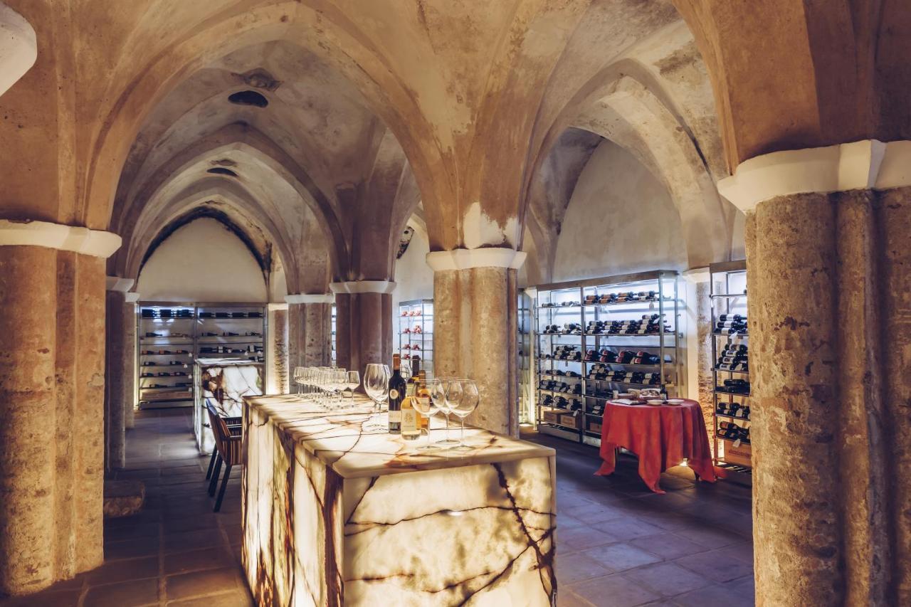 Convento Do Espinheiro, Historic Hotel & Spa ايفورا المظهر الخارجي الصورة The restaurant